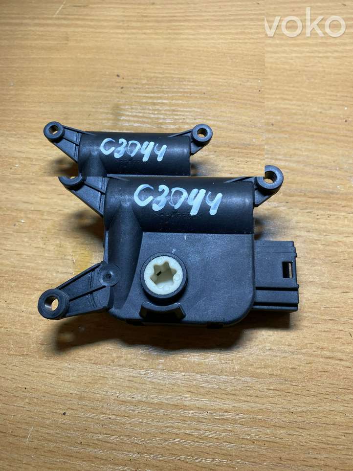 Audi A4 (2000 - 2006)  0132801307 Двигатель задвижки потока воздуха
