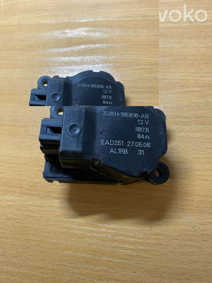 Ford Kuga I (2008 - 2012)  3M5H19E616 Двигатель заслонки