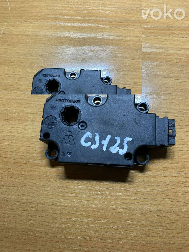 Audi A8 (2010 - 2014)  1139300854 Двигатель задвижки потока воздуха