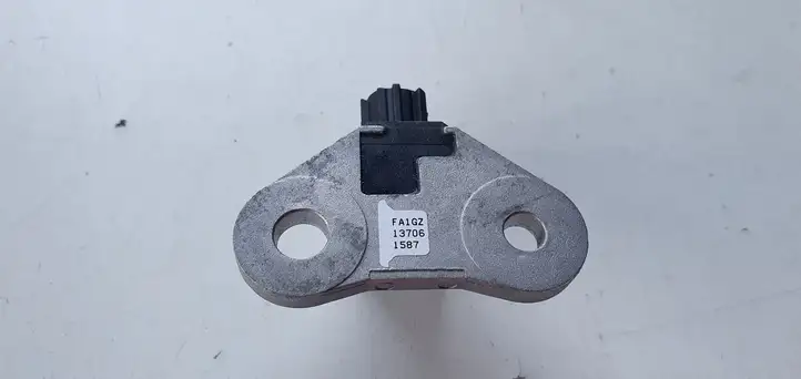 Nissan Qashqai (2010 - 2013) Датчик удара SRS — фото 3