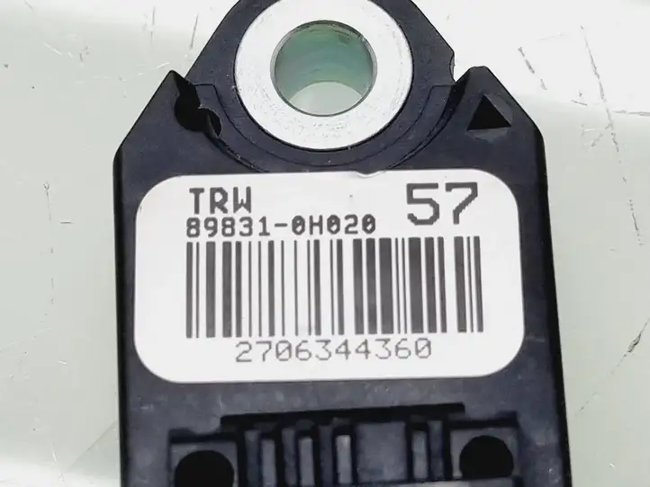 Toyota Aygo AB40 (2014 - 2018) 898310H020 Датчик удара SRS — фото 4