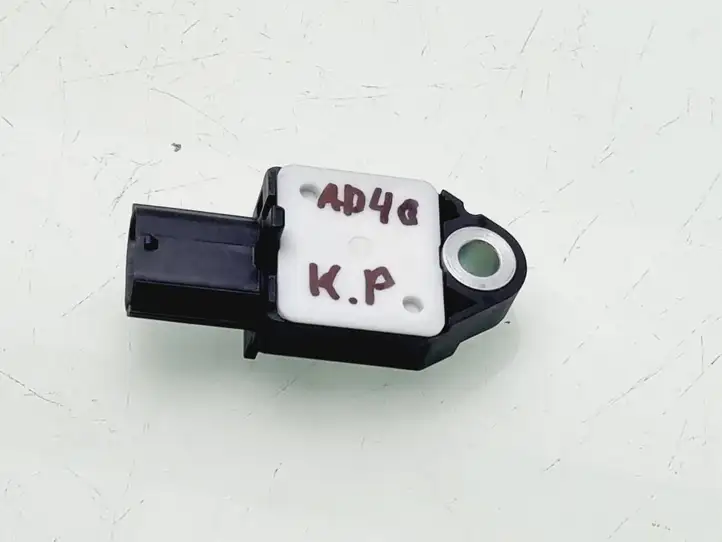 Toyota Aygo AB40 (2014 - 2018) 898310H020 Датчик удара SRS — фото 3