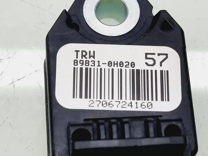 Toyota Aygo AB40 (2014 - 2018) 898310H020 Датчик удара SRS — фото 4