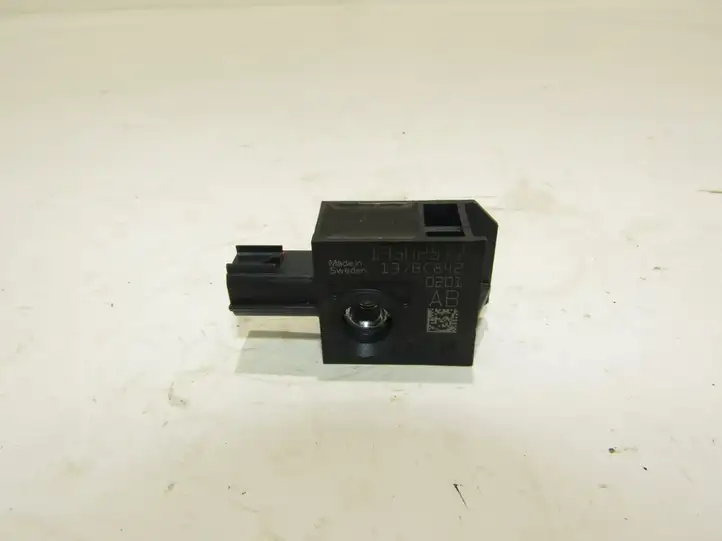 Opel Meriva (2010 - 2014)   Датчик удара надувных подушек