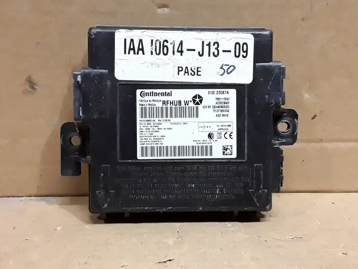 Jeep Grand Cherokee (2010 - 2021) P68211126AD Блок бесключевого доступа — фото 1