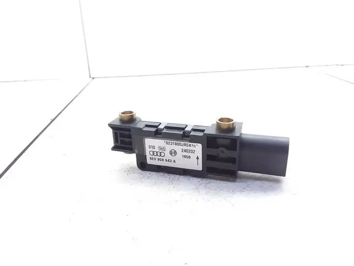 Audi A4 S4 B6 8E 8H (2000 - 2006) 8E0959643A Датчик удара SRS — фото 1