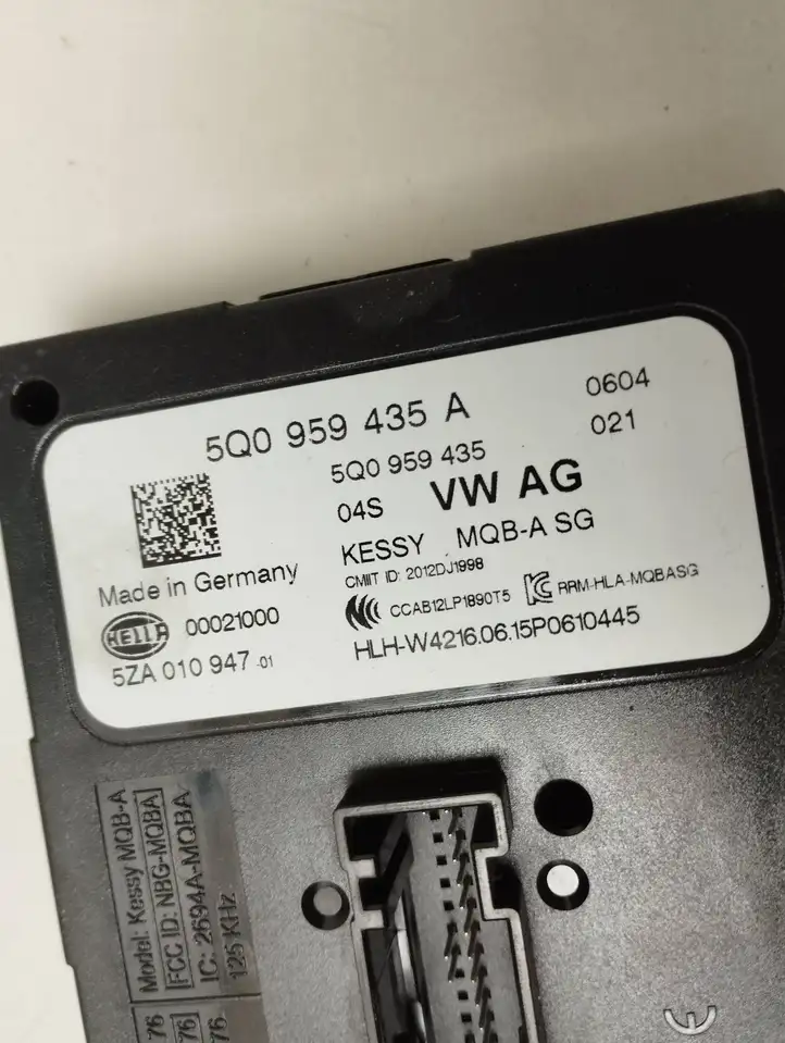 Audi A3/S3 8V (2016 - 2020) 5Q0959435A Блок бесключевого доступа — фото 4