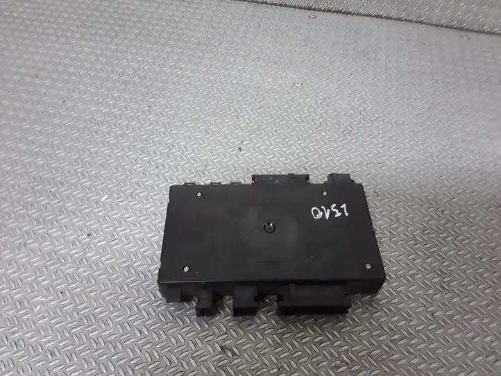 Mercedes-Benz E W211 (2002 - 2009)  A2118208585 Модуль управления сидением