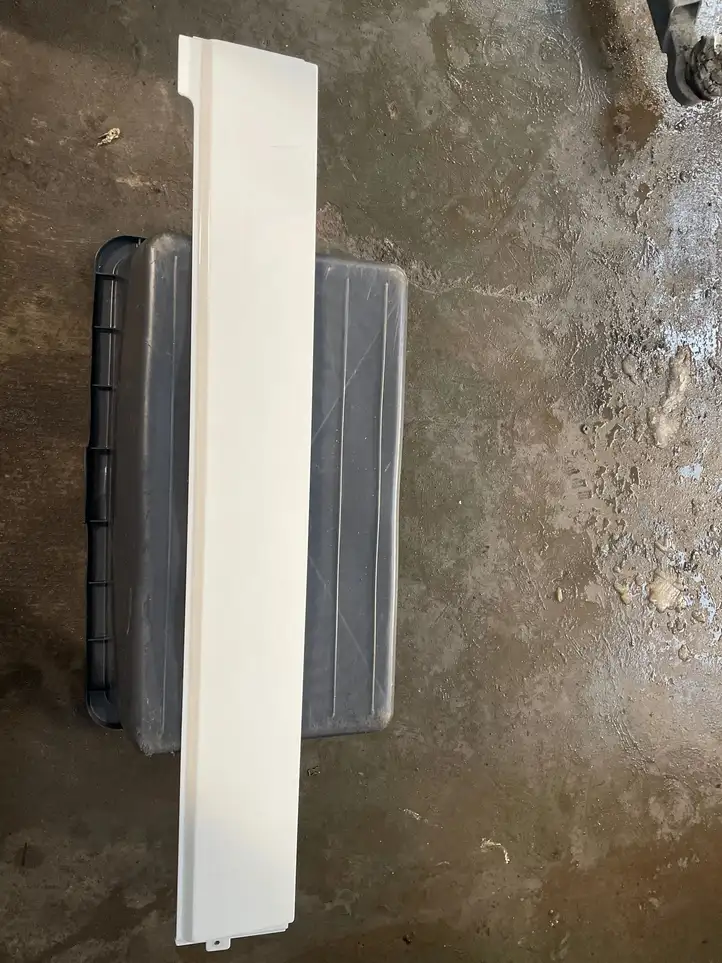 Volkswagen Transporter-Caravelle (2009 - 2015)  7H1843716H Отделка лыжи