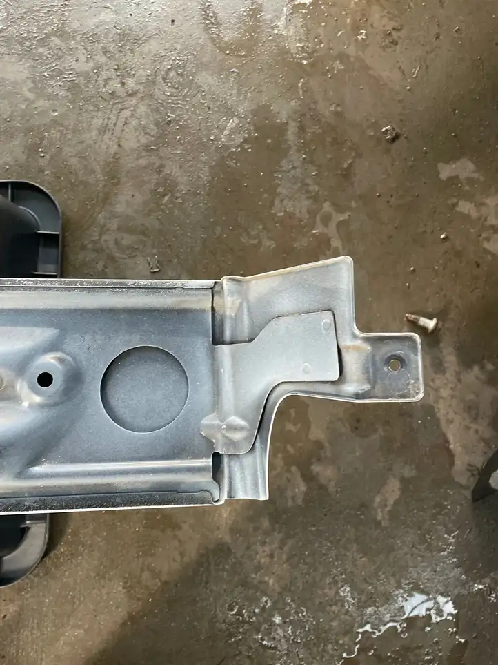 Volkswagen Transporter-Caravelle (2009 - 2015)  7H1843716H Отделка лыжи