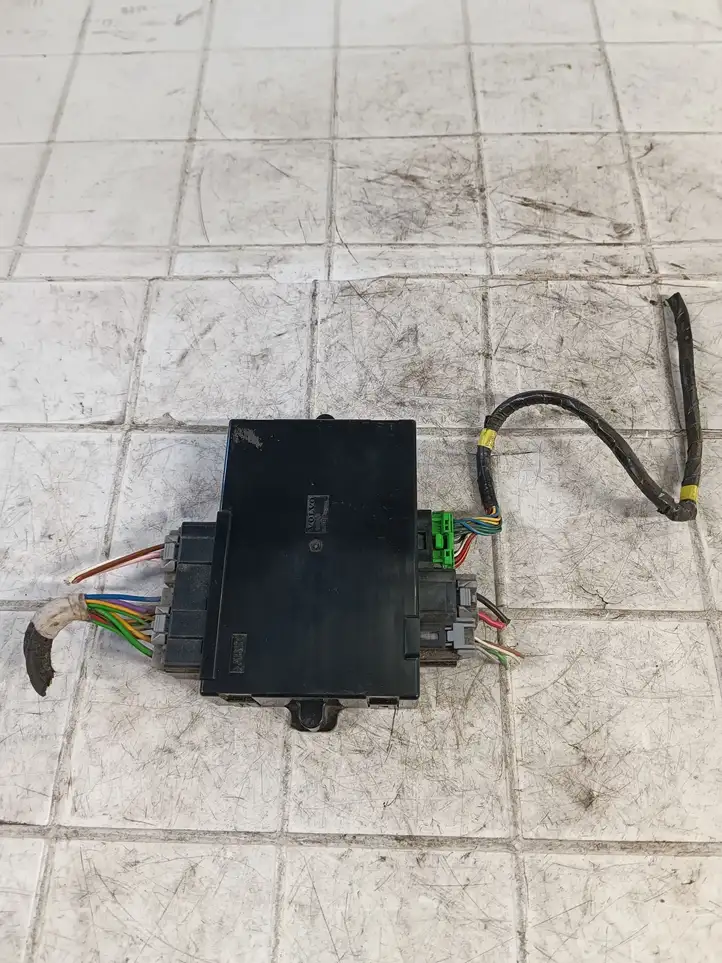 Volvo S60 (2000 - 2004)  8691707 Модуль управления сидением