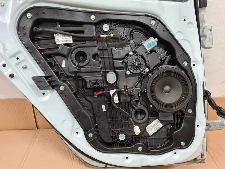 Kia Ceed (2015 - 2018)   Задняя дверь