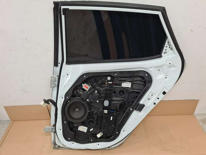 Kia Ceed (2015 - 2018)   Задняя дверь