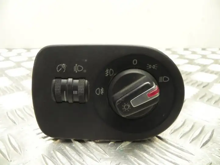 Seat Leon (1P) (2005 - 2012) 1P2941431AJ Включатель фонарей — фото 1