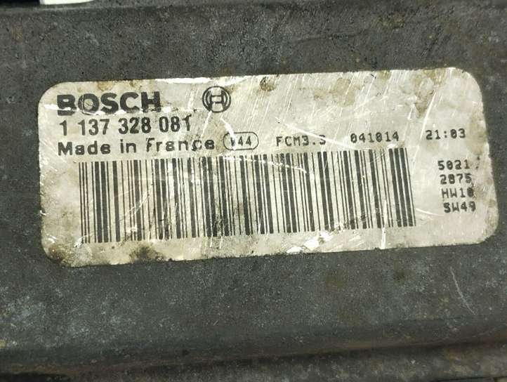 Volvo S60 (2000 - 2004)  1137328081 Реле вентилятора охлаждения