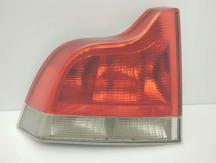 Volvo S60 (2000 - 2004)  153837 Задний фонарь в кузове