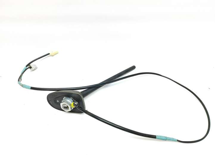 Toyota Auris 150 (2006 - 2012)  V307517C Антенна (антенна GPS)