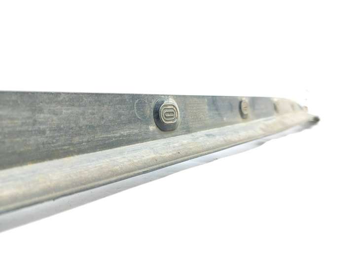 Toyota Auris 150 (2006 - 2012)  7585202081 Порог