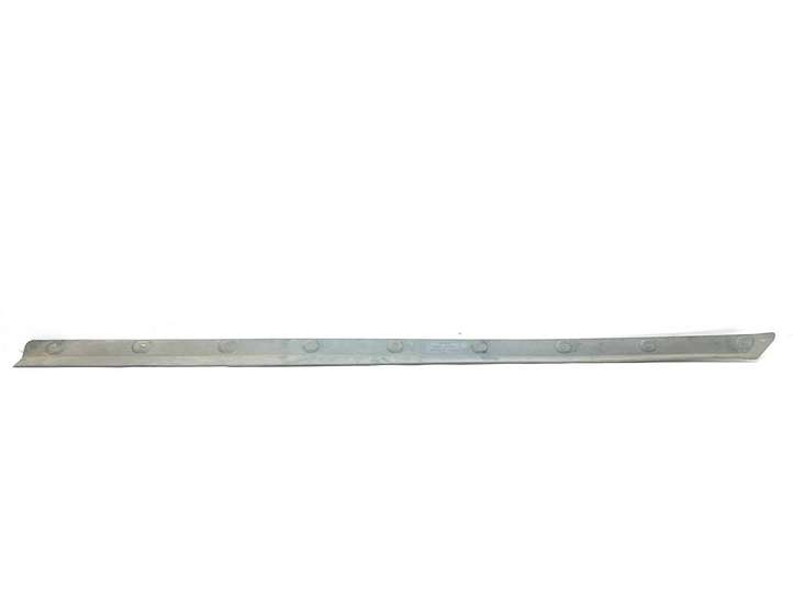 Toyota Auris 150 (2006 - 2012)  7585102081 Порог