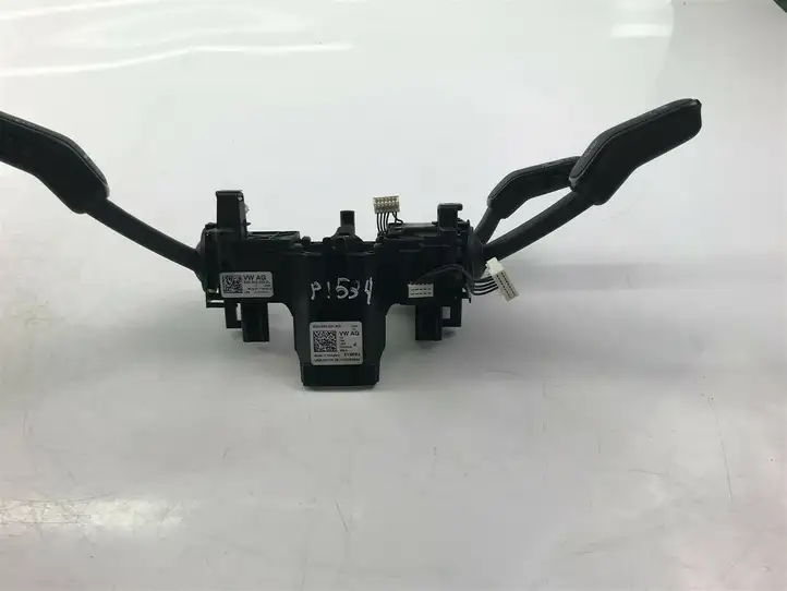 Skoda Octavia Mk2 (1Z) (2004 - 2013) 5Q0953521KQ Кнопки на рулевом колесе — фото 1