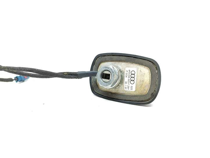 Audi A6 (2004 - 2008)  4F9035503F Антенна (антенна GPS)