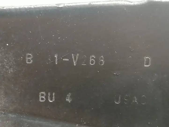 Ford Transit (2013 - 2017) BK31V268B40AD Средняя направляющая ролика раздвижной двери — фото 2