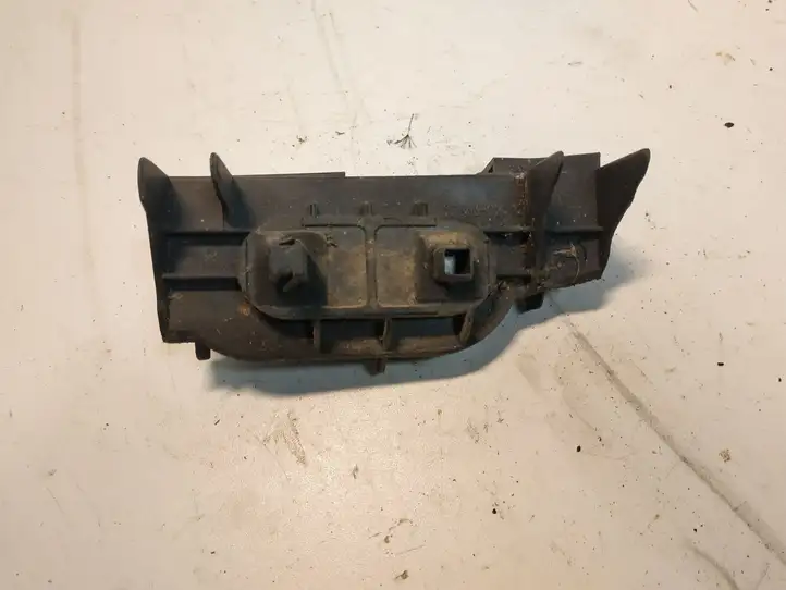 Toyota Corolla E120 E130 (2000 - 2004) 5256502010 Кронштейн заднего бампера — фото 3