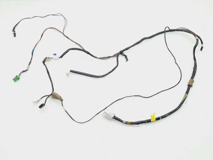 Subaru Outback (2009 - 2014)  81801AJ030 Другой проводник