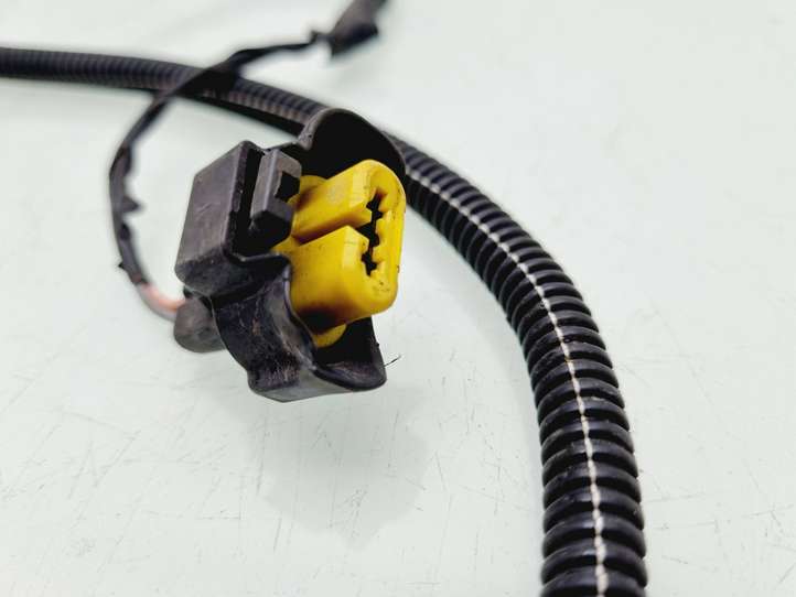 Subaru Outback (2009 - 2014)  20107511 Другой проводник