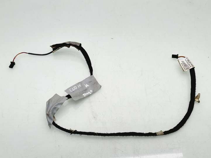 Renault Clio IV (2012 - 2019)  283937873R Другой проводник