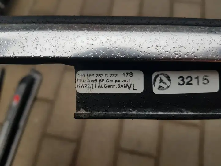 Audi A5 8T 8F (2007 - 2011) 8T0853283C Накладка стекла передней двери — фото 2