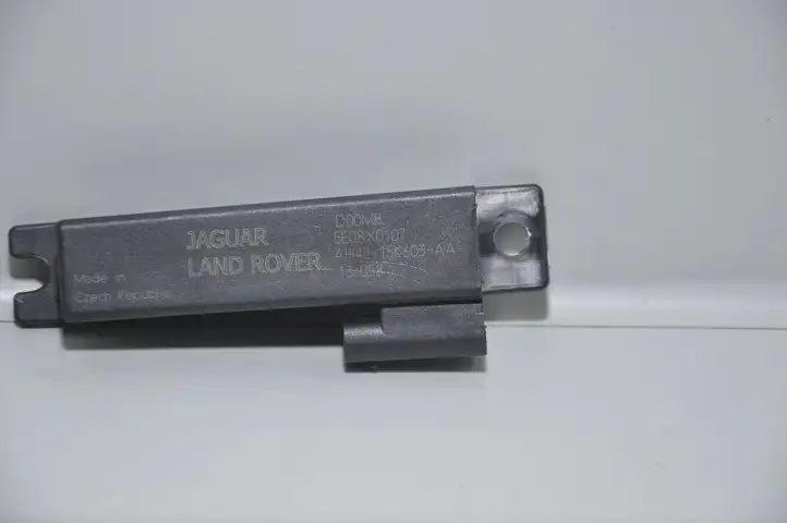 Land Rover Evoque I (2011 - 2015) Усилитель антенны — фото 2