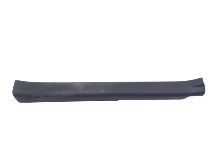 Toyota Urban Cruiser (XP110) (2007 - 2016) 6791352160 Внутренняя отделка переднего порога — фото 1
