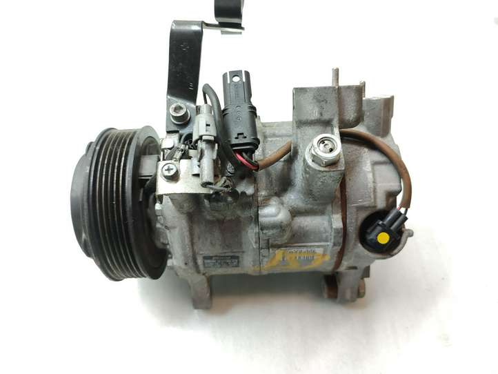BMW 5 F10 F11 (2009 - 2016)  9223694 Компрессор (насос) кондиционера воздуха