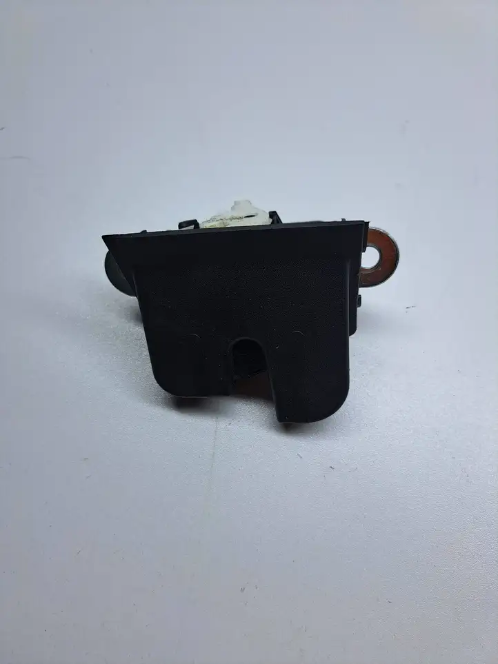 Seat Altea XL (2004 - 2015) 5P8827505B Замок крышки багажника — фото 1