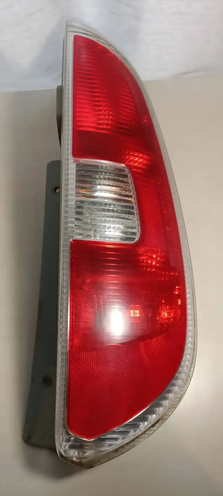 Skoda Roomster (5J) (2010 - 2015) 5J7945096 Задний фонарь в кузове — фото 1
