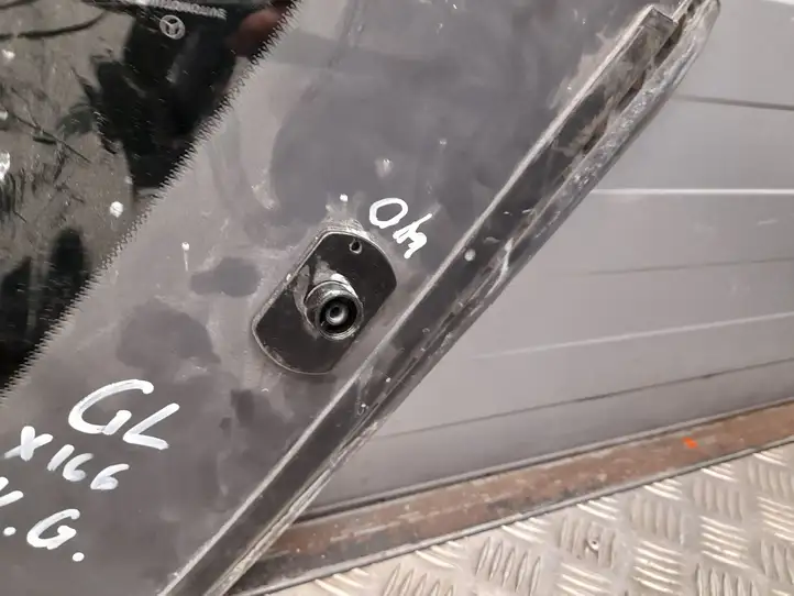 Mercedes-Benz GL X166 (2013 - 2019) Заднее боковое стекло — фото 2