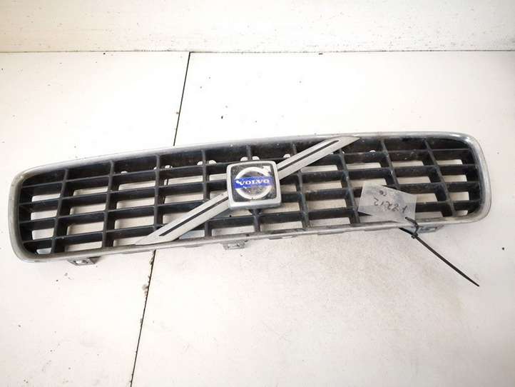 Volvo S60 (2000 - 2004)  9151881 Передняя решётка