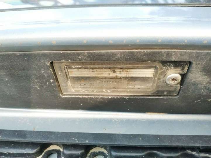 Volvo V70 (1997 - 2000)   Освещение номера