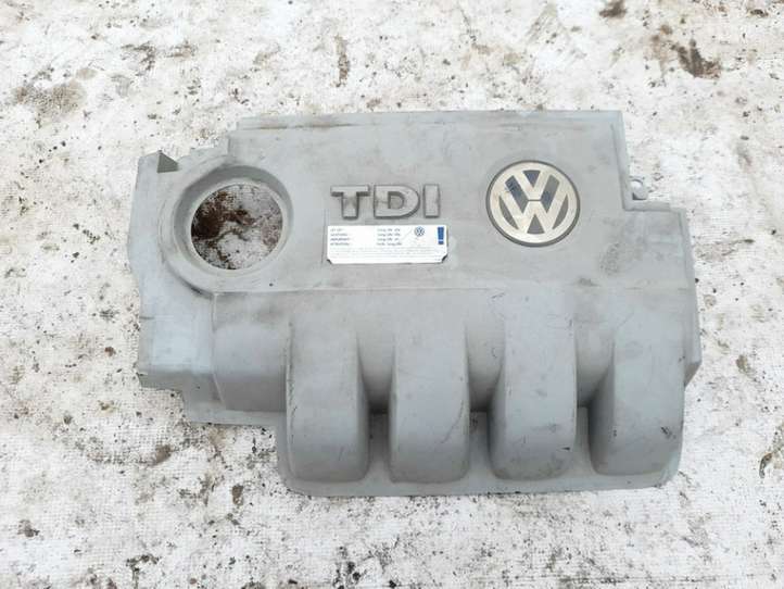 Volkswagen PASSAT B6 (2005 - 2010)  03G103967N Крышка двигателя (отделка)