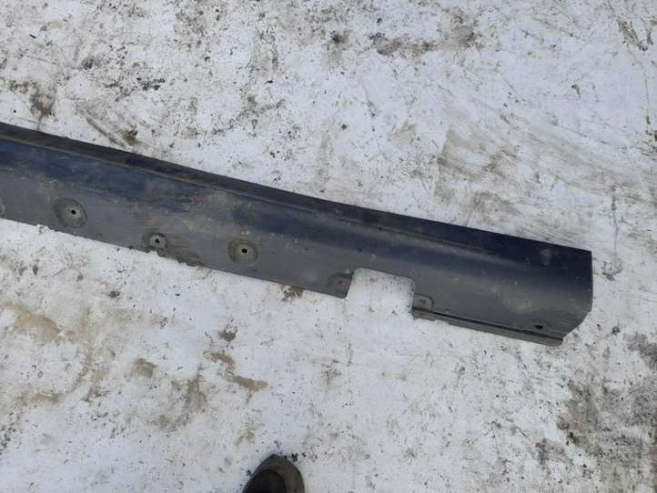 BMW 3 E46 (1998 - 2005)  51718209756 Порог