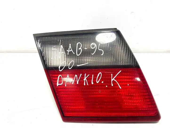 Saab 9-5 (1998 - 2005) 20150104 Задний фонарь в крышке багажника — фото 1
