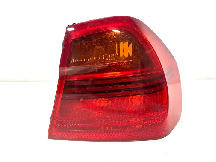 BMW 3 E90 E91 (2005 - 2012) 6937458 Задний фонарь в кузове — фото 1