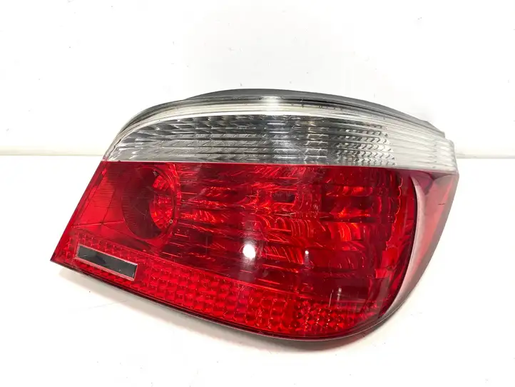 BMW 5 E60 E61 (2004 - 2010) 7165738 Задний фонарь в кузове — фото 1