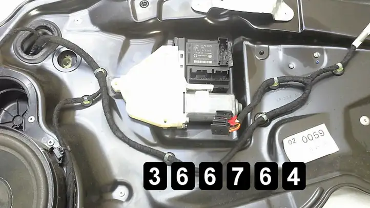 Volkswagen PASSAT B6 (2005 - 2010) uk 37756l 1k0959793l Электростеклоподъемник передний (комплект) — фото 3