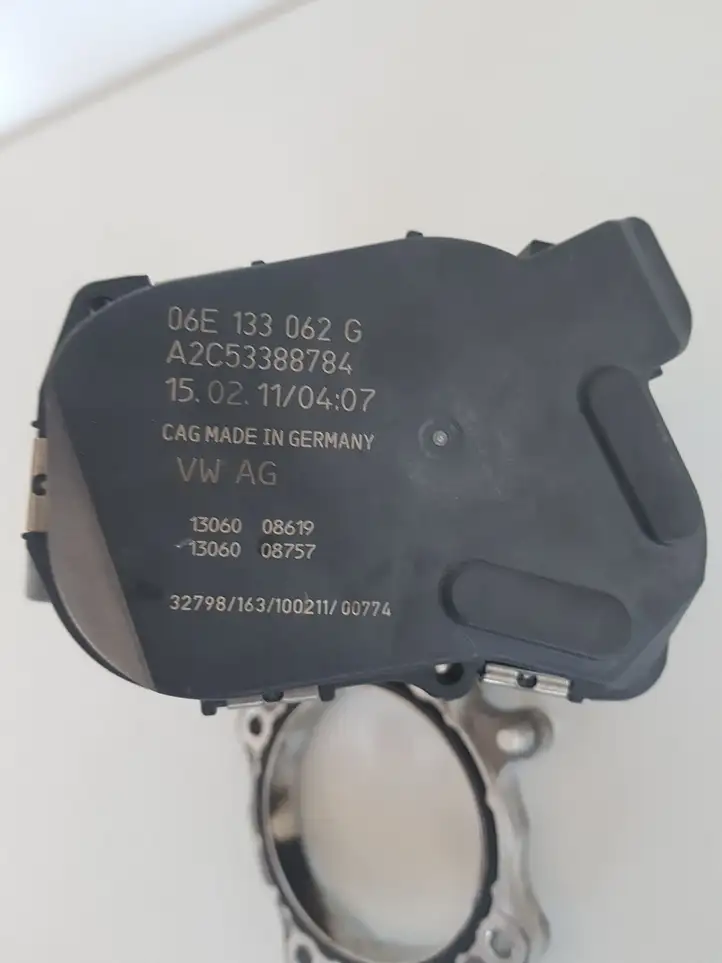 Audi A7 S7 4G (2010 - 2014) 06E133062G Дроссельная заслонка — фото 2