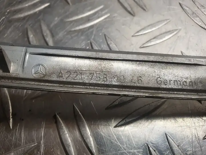 Mercedes-Benz S W221 (2005 - 2013) A2217580046 Обшивка багажника — фото 3