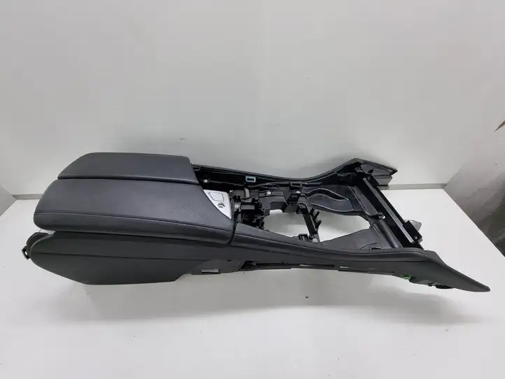 BMW 5 F10 F11 (2009 - 2016) 514572458410 Центральная консоль — фото 1