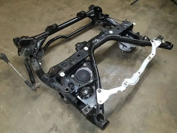 BMW 4 F32 F33 (2013 - 2017) 6859414 Передняя балка подвески — фото 4