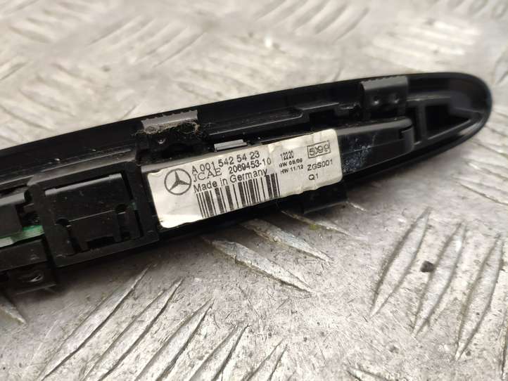 Mercedes-Benz C W204 (2007 - 2014)  A0015425423 Экран сенсорного экрана парковки PDC